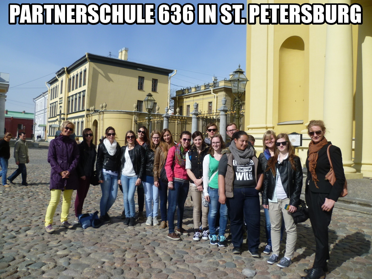 Reise zu unserer Partnerschule  n°636 in St. Petersburg--Bild-Nr. 1