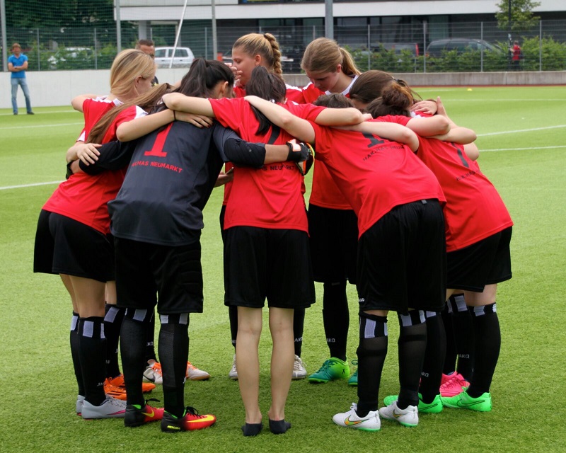 Damen Fußball-Landesmeisterschaften Kleinfeld 02.06.2017--Bild-Nr. 3