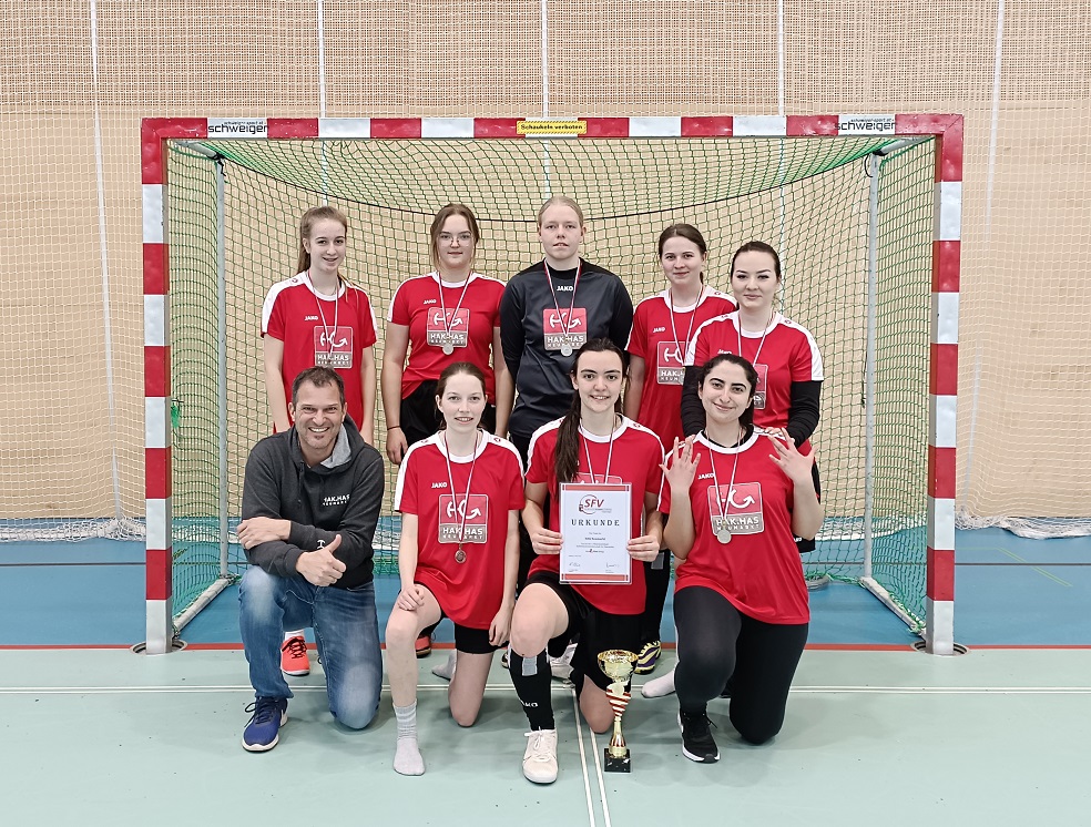 HAK.Neumarkt Damen-Fußball-Team erobert Silber im Hallenfußball--Bild-Nr. 2