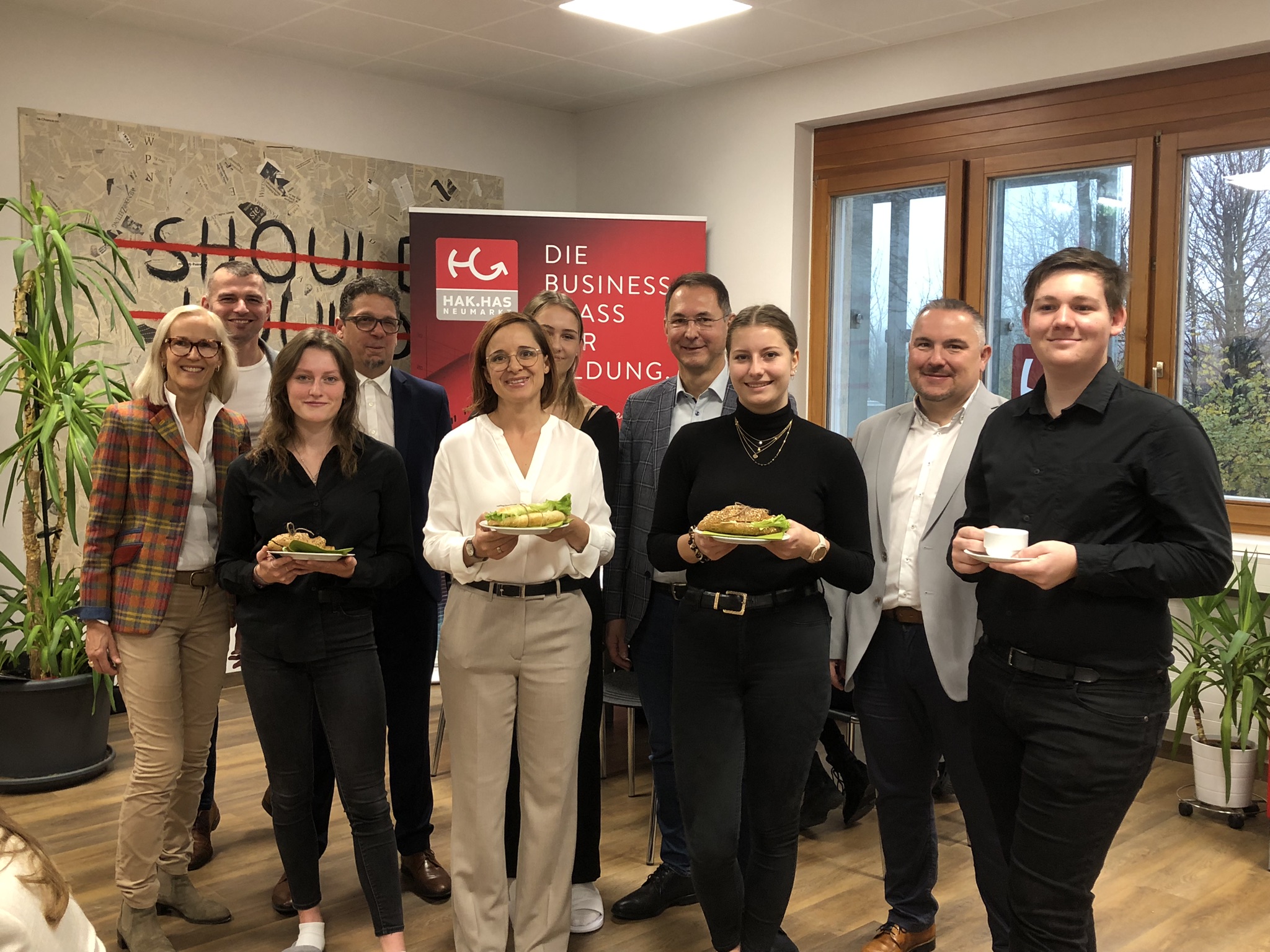 Beim Business Frühstück zukünftige Arbeitgeber kennen lernen--Bild-Nr. 9
