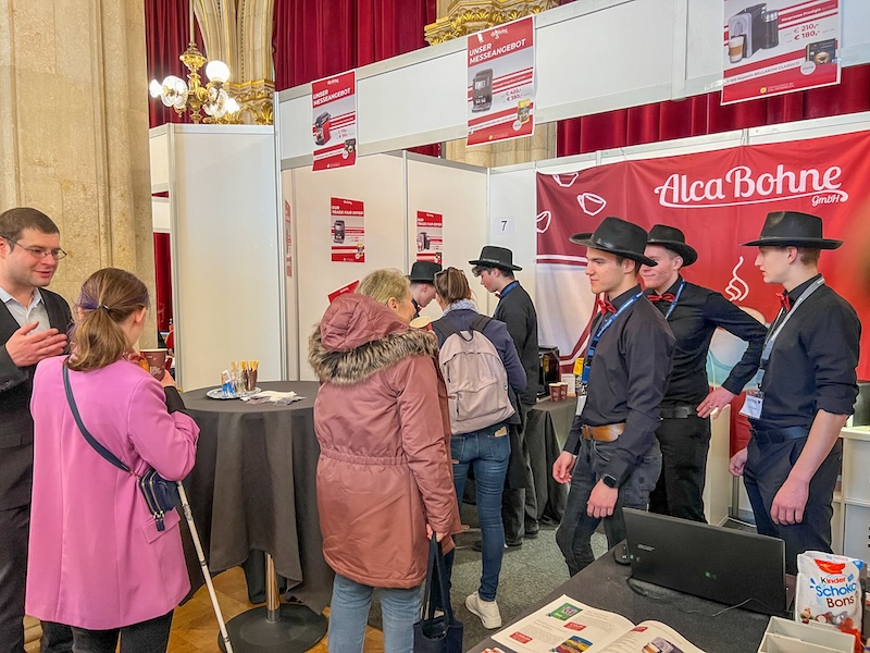 AlcaBohne bei der internationalen Übungsfirmenmesse in Wien--Bild-Nr. 3