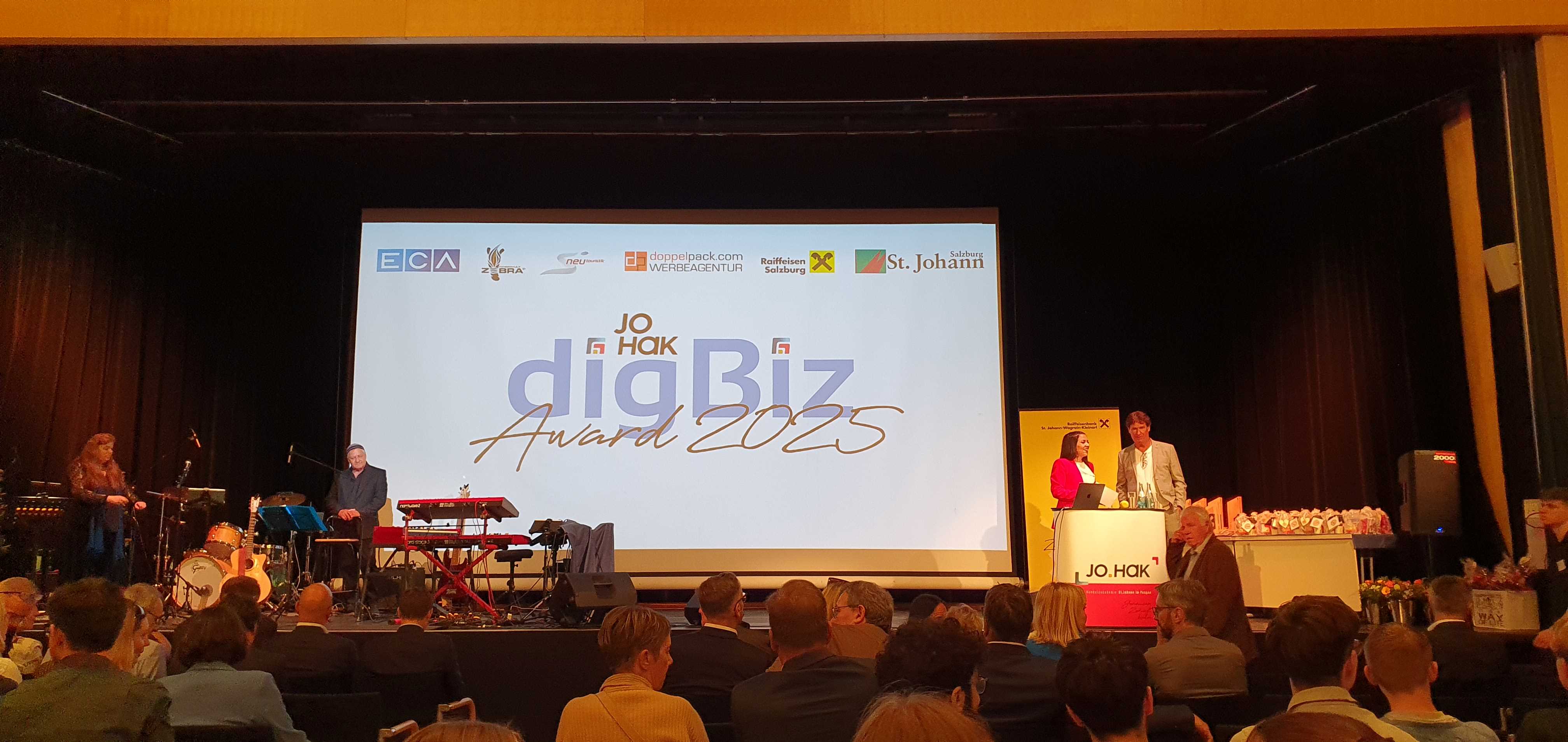 Dig Biz Award 2025 - 2. Platz geht an HAK Neumarkt--Bild-Nr. 5