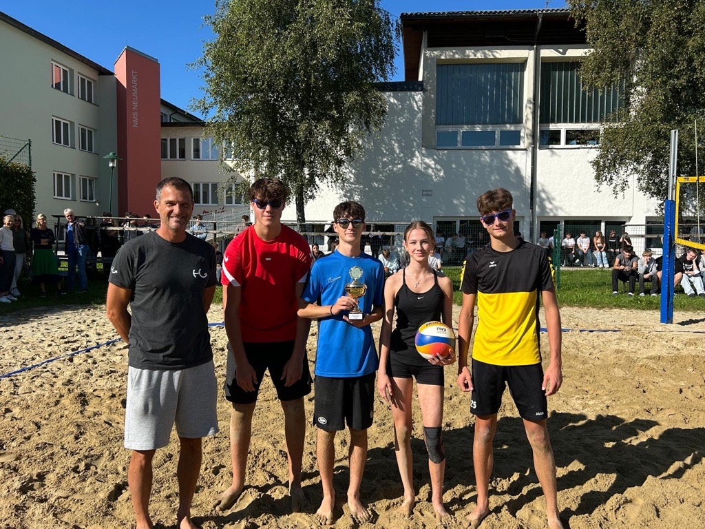 Volleyball: Ein sportlicher Start ins neue Schuljahr 2025/26--Bild-Nr. 2