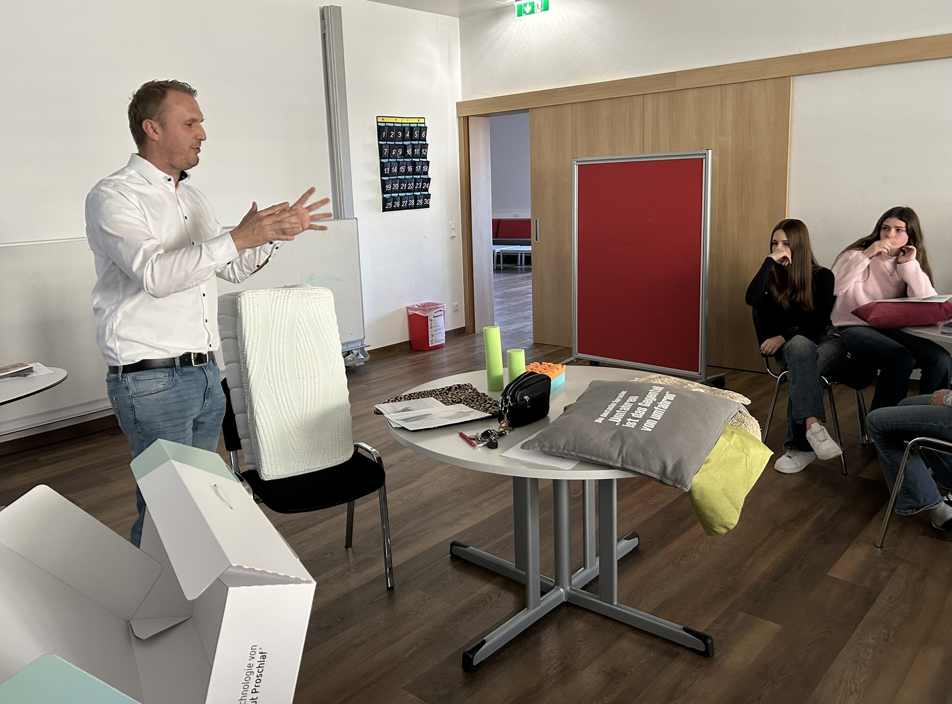 Junior Company der 2DHK – NUVANO - kooperiert mit „Proschlaf – Das Gesundheitshaus GmbH“--Bild-Nr. 8