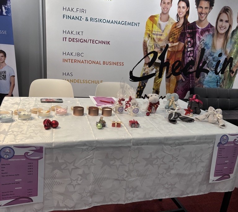 Junior Company "Handmade Hugs" bereits zweimal im Verkaufseinsatz--Bild-Nr. 1