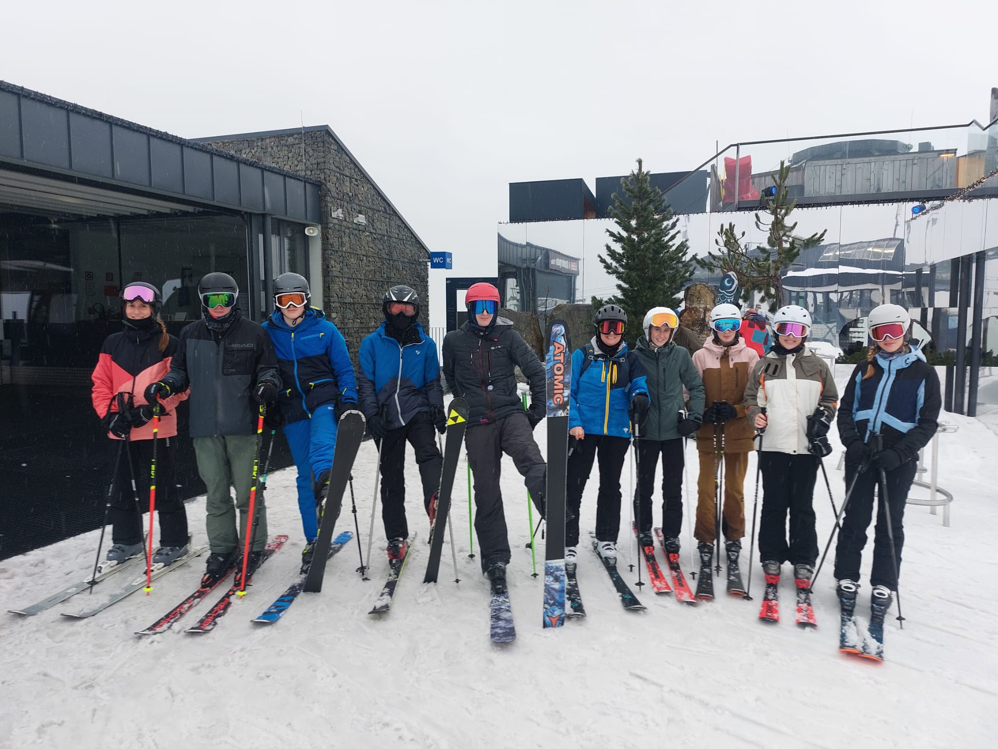 Salzburger Schul-Skitag 22.12.2025 in Leogang--Bild-Nr. 2