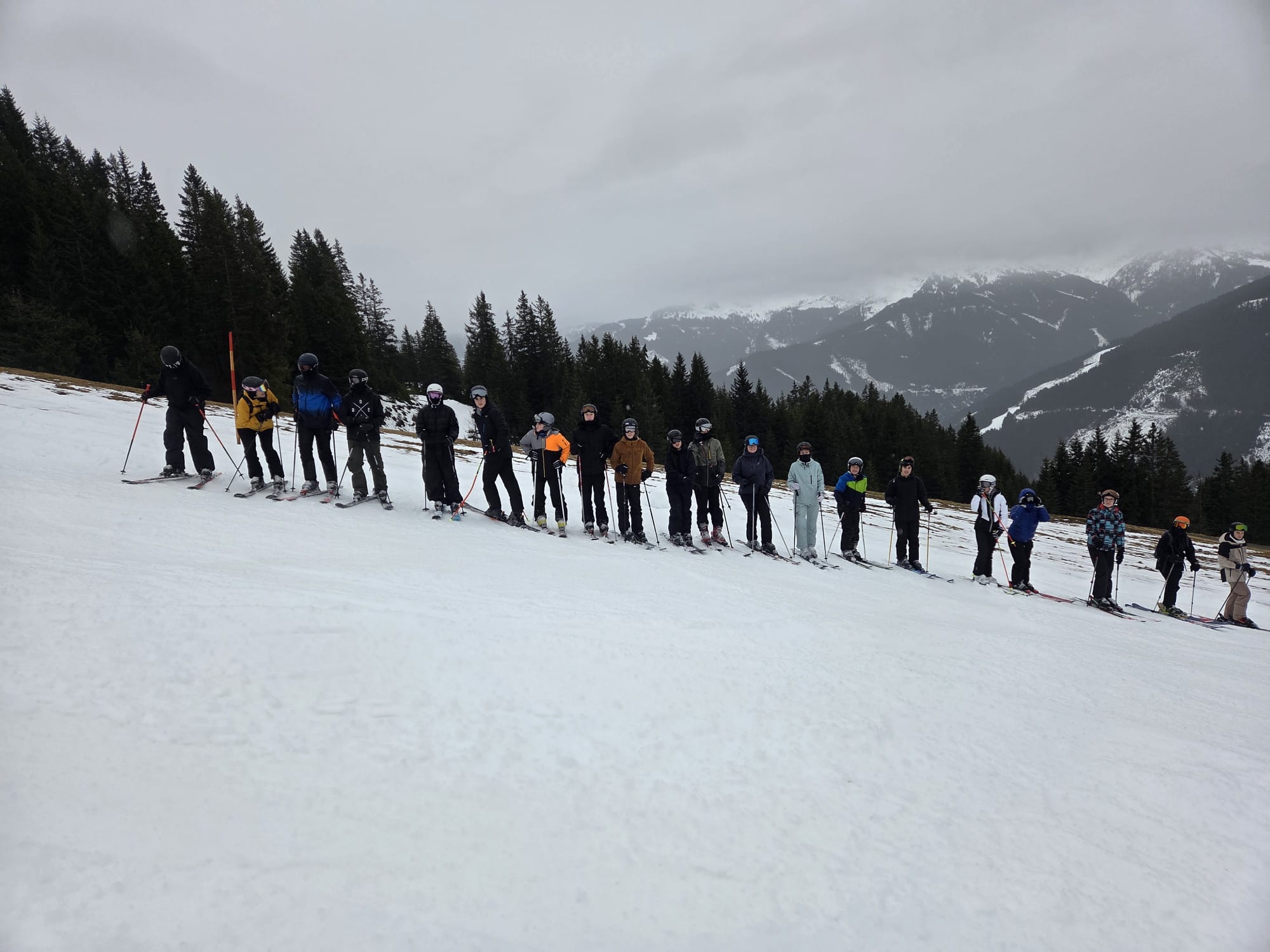 Salzburger Schul-Skitag 22.12.2025 in Leogang--Bild-Nr. 3
